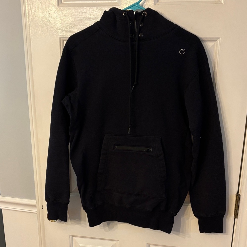 Origin made in America Women's Black Pullover Hoodie with Front Zip Pocket